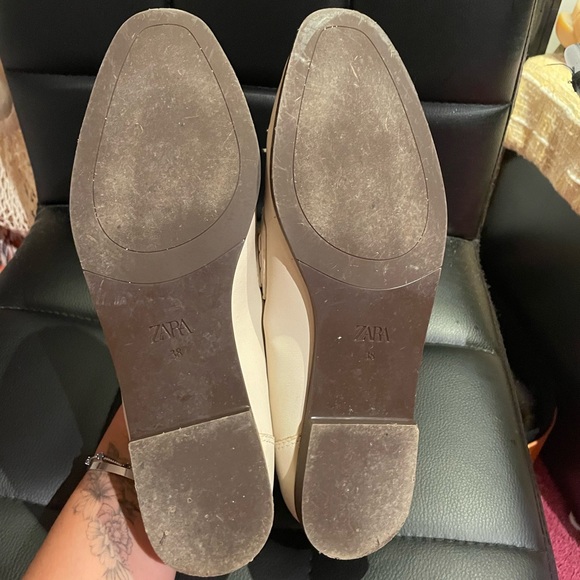 ZARA - women’s off white flat loafers. Size 7 1/2. - Picture 5 of 6